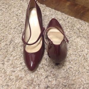 ✂️REDUCED✂️ Oxblood Mary Jane pumps.