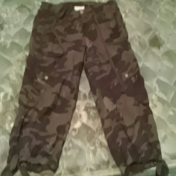 Camo Capri's