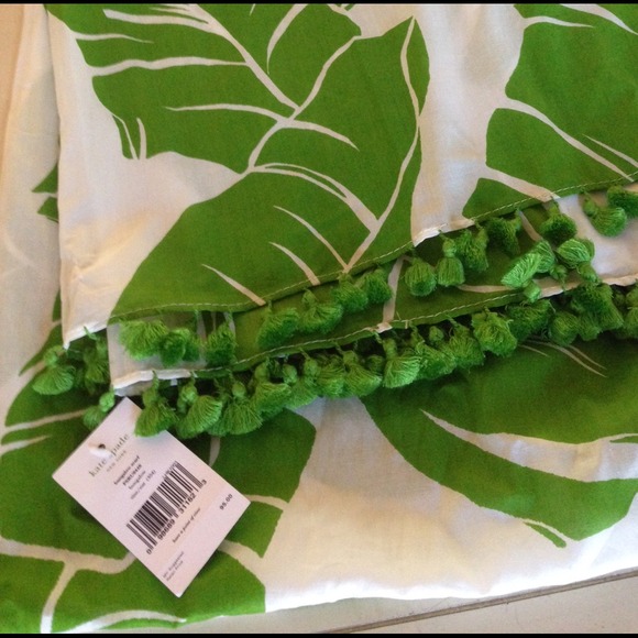 🍃🍃NWT Kate Spade brand new scarf🍃🍃