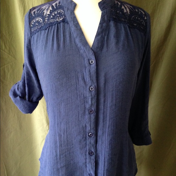 Blue long or 3/4 sleeve top