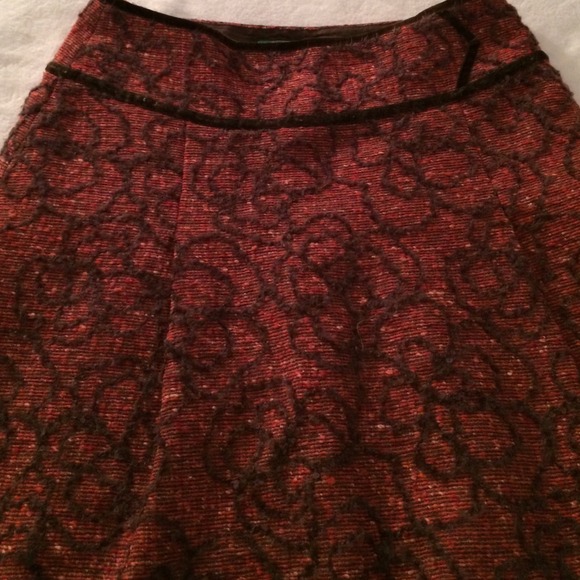 Tibi Red & Brown Tweed Skirt with Bouclé Flowers - Picture 2 of 4