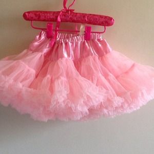 S/M- Lil girls light pink petti skirt