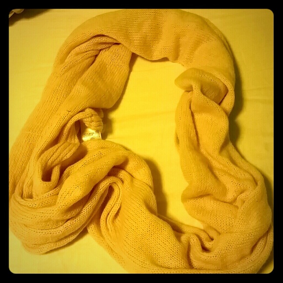 Infinity scarf