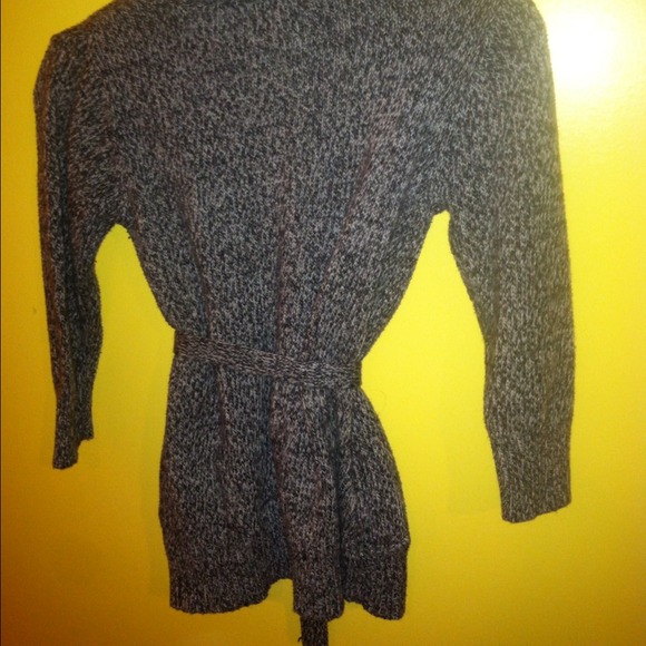 Sold in bundle - Picture 3 of 4