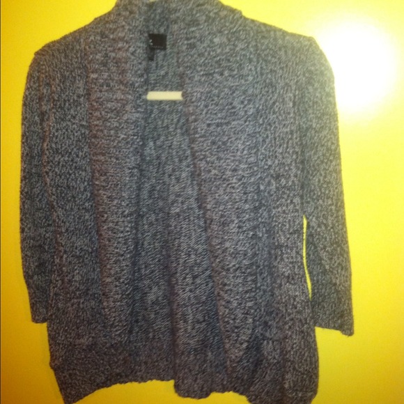 Sold in bundle - Picture 4 of 4