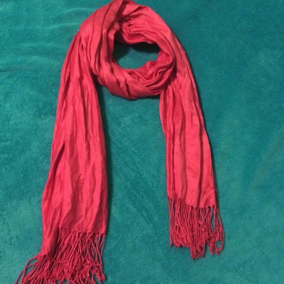Hot pink scarf! - Picture 2 of 3