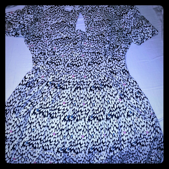 Patterned short sleeve skater dress