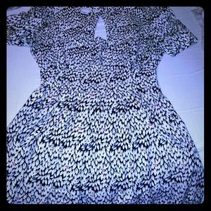 Patterned short sleeve skater dress