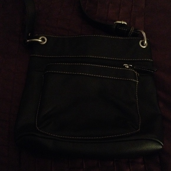 Black leather cross body bag. - Picture 2 of 3