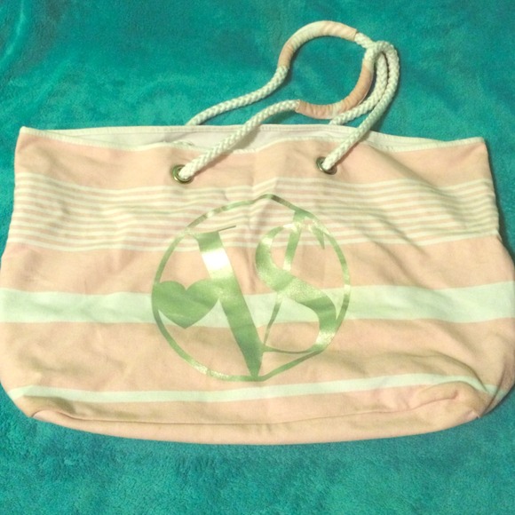 Victoria's Secret bag - Picture 1 of 2
