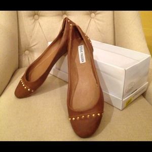 Steve Madden Flats new in box!!!