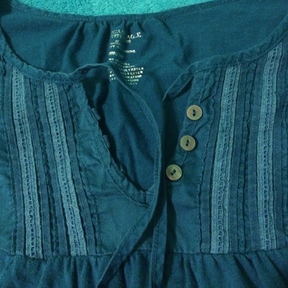 American eagle top - Picture 2 of 2