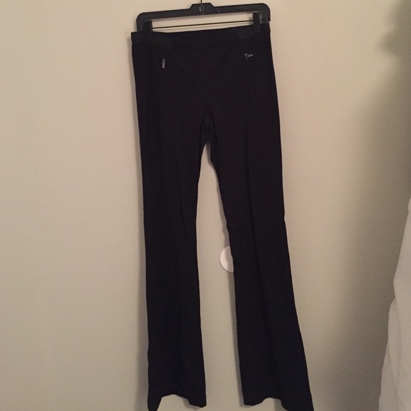 Flare legged BCBG a Max Azria leggings/pants