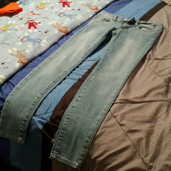 Skinny jeans