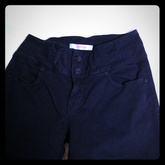 Black high-waisted skinny jeans