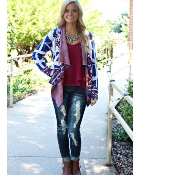 BEAUTIFUL AZTEC/TRIBAL PRINT CARDIGAN!💗