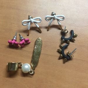 Earrings bundle!!