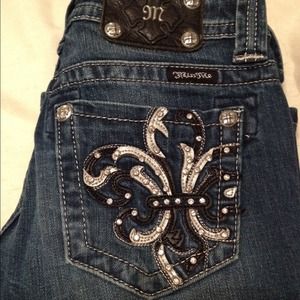 ⚡️JUST REDUCED ⚡️Miss Me Jeans