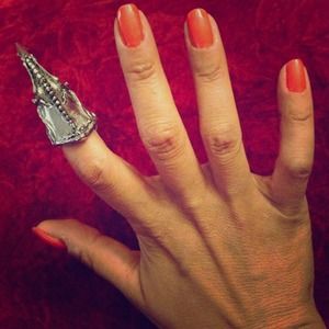 Silver Gothic finger piece