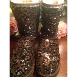 sliver to cheetah UGG!