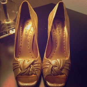 Gold Peeptoe Pumps-like new