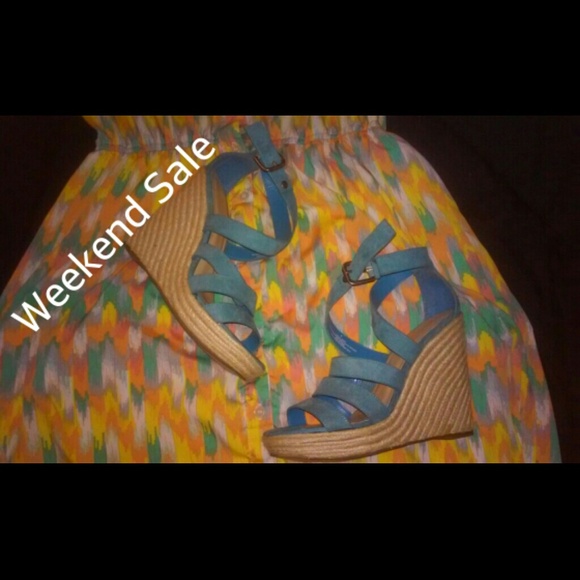 👠RESERVED 👠 Tiffany Blue Mossimo Wedges