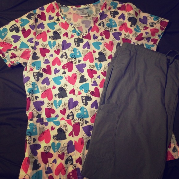 Scrub  set top and bottoms small unisex size