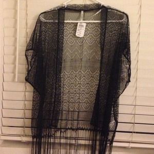 Short sleeve lace kimono and day of the dead tank