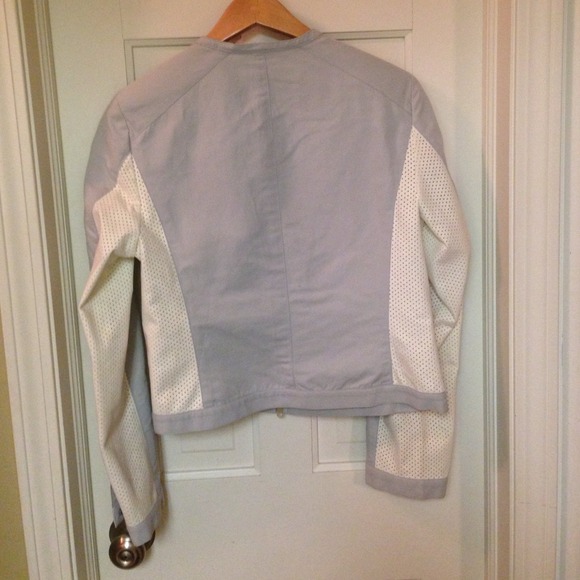 Lightweight jacket - Picture 2 of 3