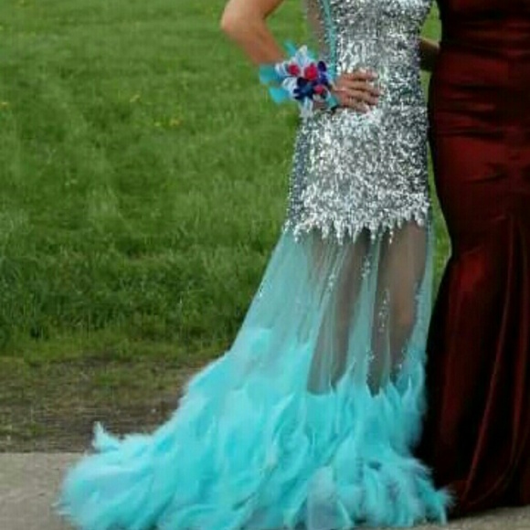 MacDuggal Sparkly Prom dress - Picture 2 of 4