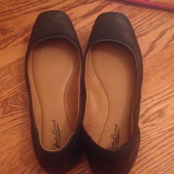 Lucky Brand Flats😍😍