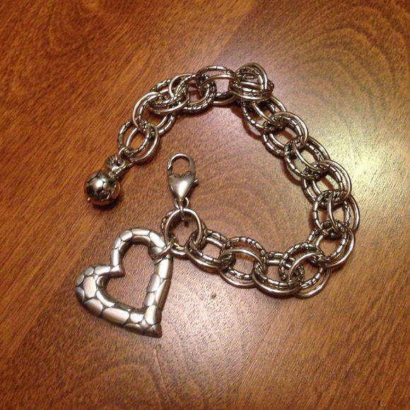 Silver chain heart bracelet