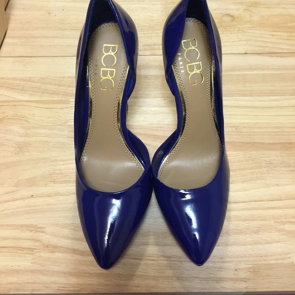 BCBG Paris blue cut out herls