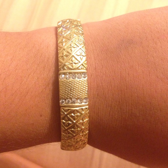 Lia Sophia gold stretch bracelet