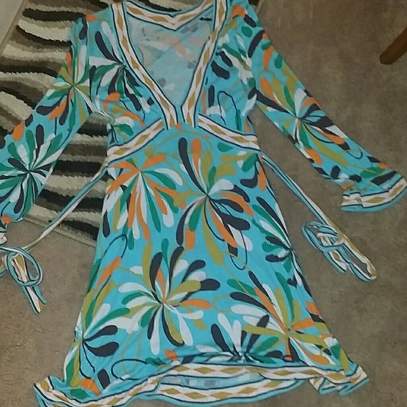**traded**BCBG DRESS