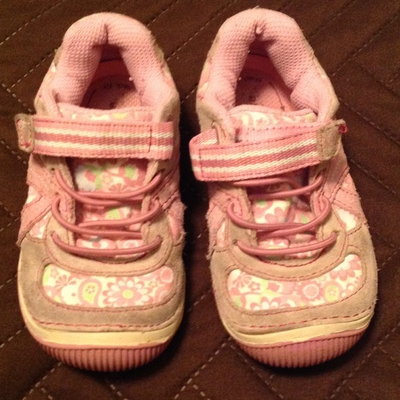 Stride ride tennis shoes multi neutral colors.