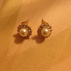 Pearl earrings