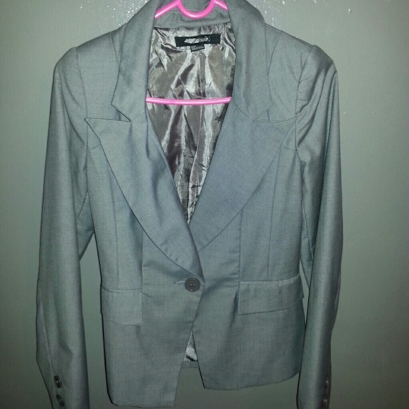 Gray blazer