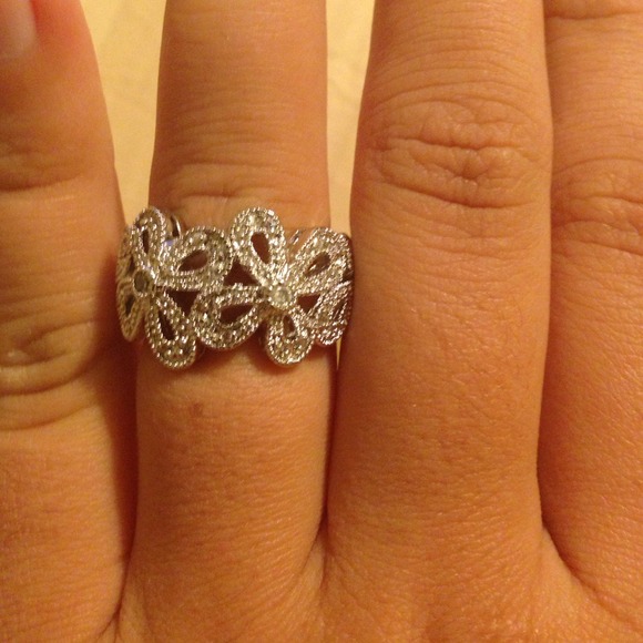 Lia Sophia flower ring