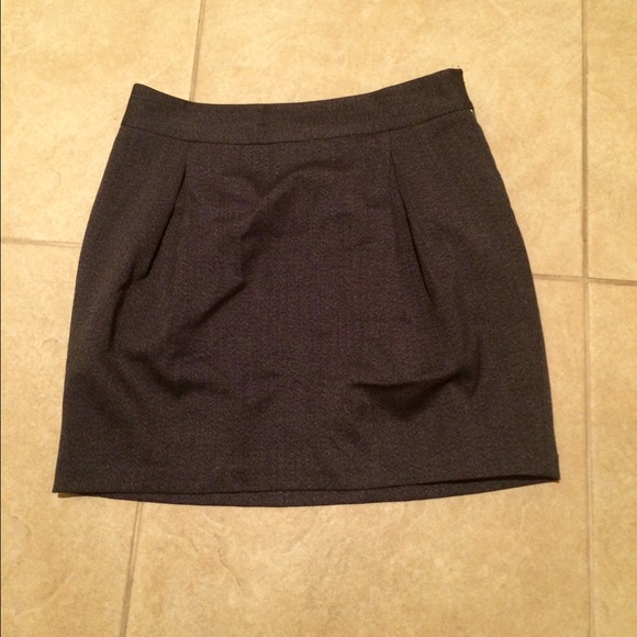 Grey pencil skirt
