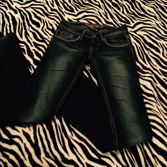 Dark wash hydroclic jeans.