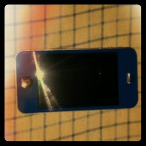 Blue iphone 4s 16GB factory unlocked