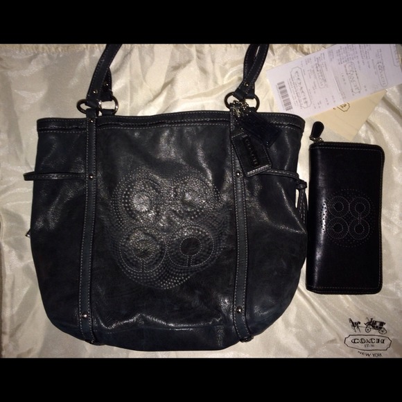 Coach Audrey Leather Andie Cinched Tote - Picture 1 of 1