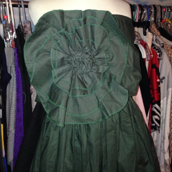 NWT Australian custom boutique small flower dress - Picture 3 of 4