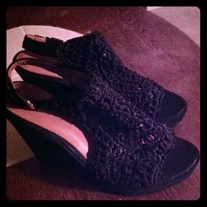 Elizabeth and James macrame wedge