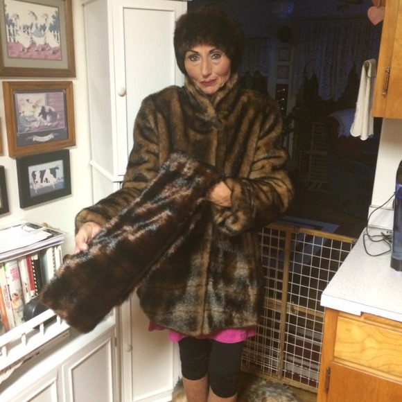 🚨⬇️3 PIECE SET/CURATIONS/FAB FAUX wCoat/Hat/Scarf - Picture 3 of 4