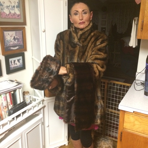 🚨⬇️3 PIECE SET/CURATIONS/FAB FAUX wCoat/Hat/Scarf - Picture 4 of 4