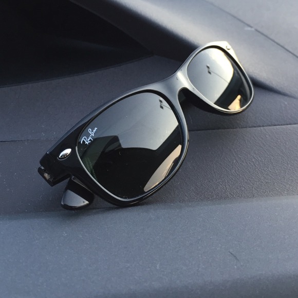 RayBan sunglasses - Picture 2 of 4