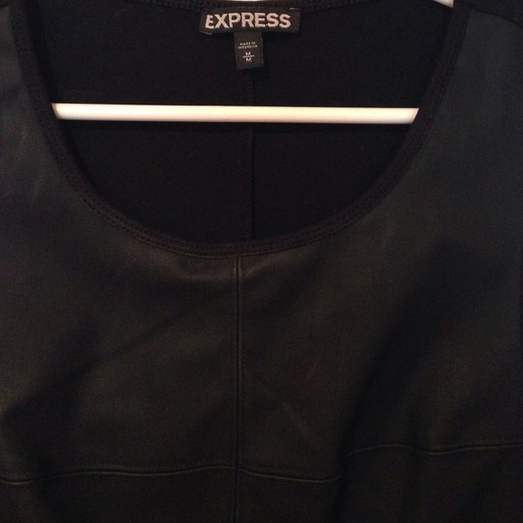 Express dress - Picture 2 of 2