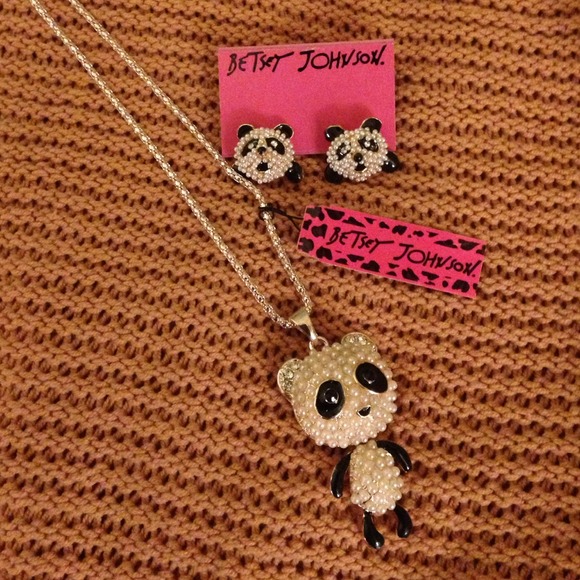 *Sold*Betsey Johnson panda necklace set NWT